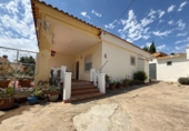 Chalet independiente con terreno en venta en la España, Montserrat, ref: TR413222 foto