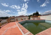 Chalet independiente con terreno en venta en la España, Montserrat, ref: TR413222 foto