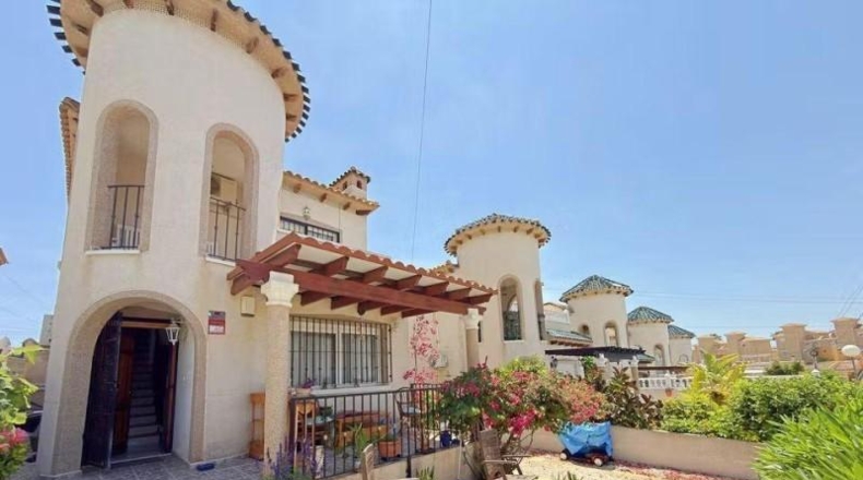 Alicante - San Miguel de Salinas - 200m2