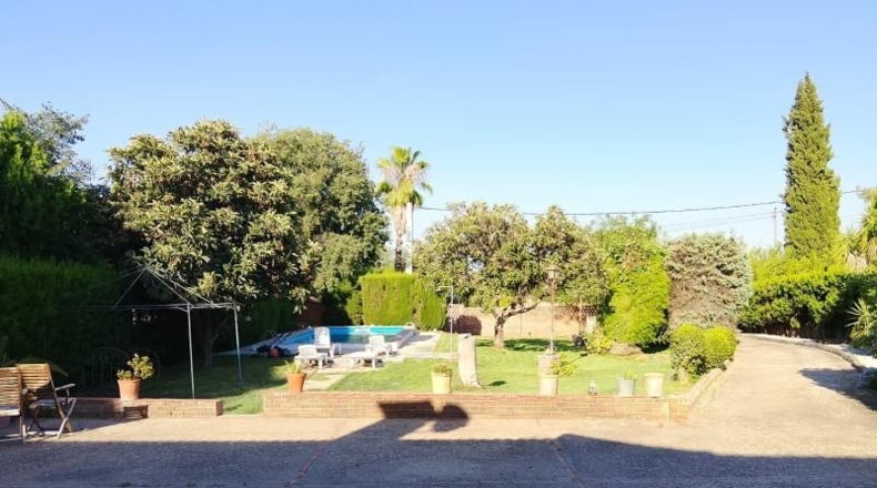 Cordova - Almodóvar del Río - 1800m2