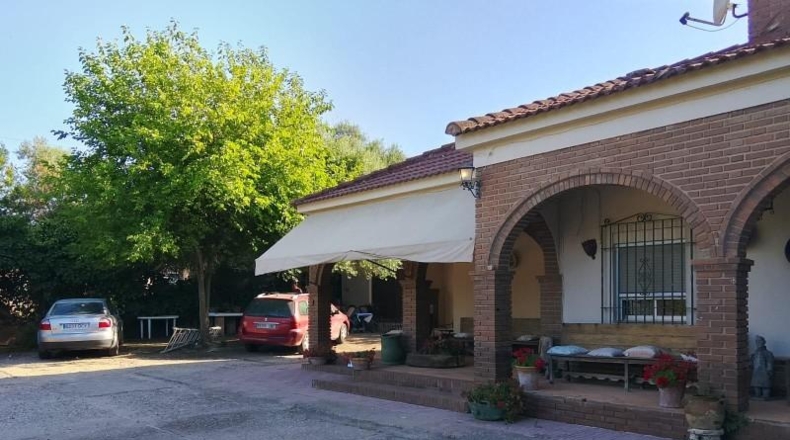 Cordova - Almodóvar del Río - 1800m2