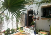 Дом с участком на продажу в городе Orihuela Фото