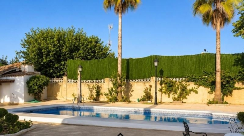 Córdoba - La Carlota - 231m2