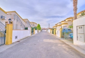 Los Montesinos 180&nbsp;м²