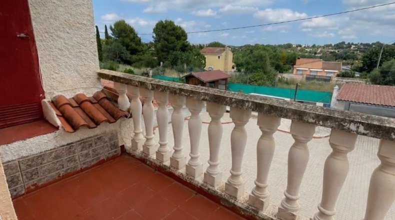 València - Villamarchante - 2700m2