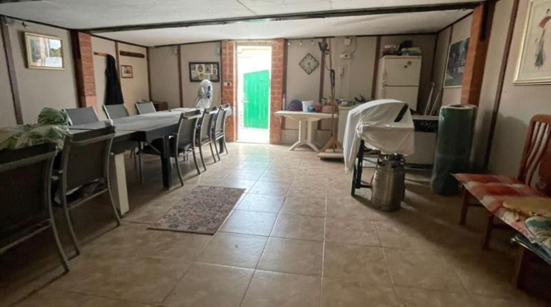València - Villamarchante - 2700m2