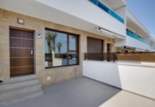Casa de pueblo en venta en la España, Torrevieja, ref: TR413311 foto