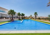 Casa de pueblo en venta en la España, Torrevieja, ref: TR413311 foto