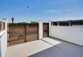 Casa de pueblo en venta en la España, Torrevieja, ref: TR413311 foto