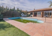 Xalet independent amb terreny en venda a la España, La Zubia, ref.: TR263707 foto