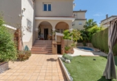 Chalet independiente con terreno en venta en la España, Gójar, ref: TR413318 foto