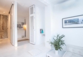 Casa de pueblo en venta en la España, Marbella, ref: TR409900 foto