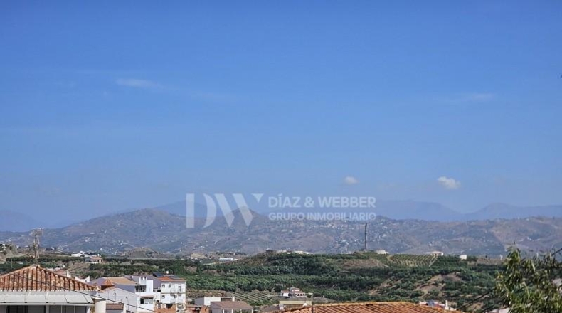 Málaga - Benamocarra - 922m2