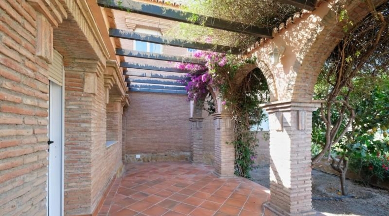 Granada - Almuñécar - 1800m2