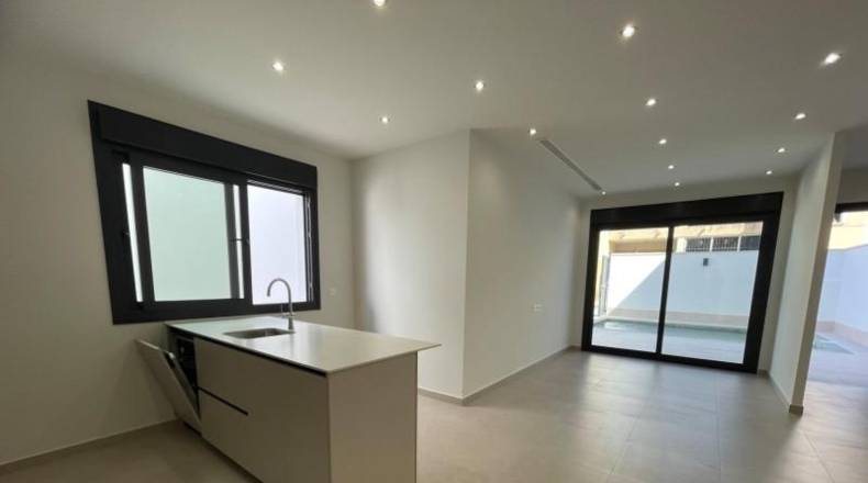 Alicante - Almoradí - 210m2