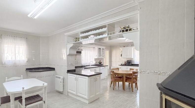 Alicante - Novelda - 3200m2