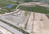 Отдельно стоящий дом с участком на продажу в городе Los Montesinos Фото