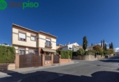 Casa de pueblo en venta en la España, Huétor Vega, ref: TR389649 foto