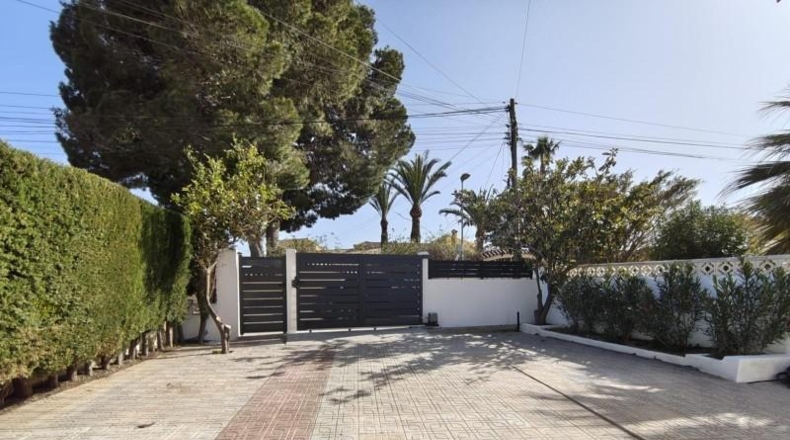 Alicante - La Nucia - 180m2