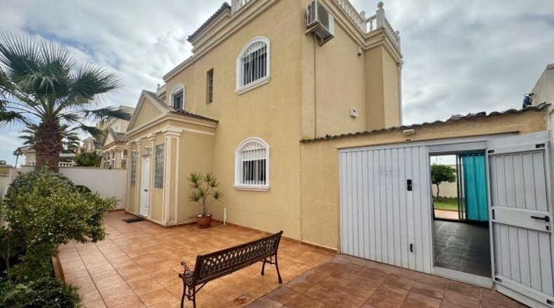 Alicante - Torrevieja - 230m2