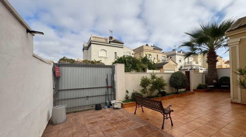 Alicante - Torrevieja - 230m2