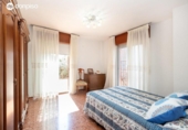 Chalet independiente con terreno en venta en la España, Güéjar Sierra, ref: TR413373 foto