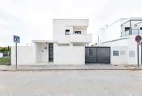 La Zubia 300&nbsp;m²