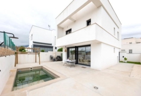 La Zubia 300&nbsp;m²