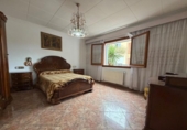Chalet independiente con terreno en venta en la España, Mont-ras, ref: TR413389 foto