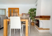 Дом с участком на продажу в городе Cambrils Фото