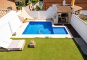 Дом с участком на продажу в городе Cambrils Фото