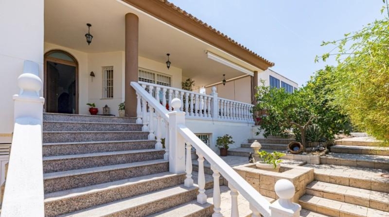 Мурсия - Molina de Segura - 458m2