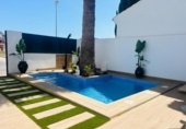 Chalet independiente con terreno en venta en la España, San Pedro del Pinatar, ref: TR413404 foto