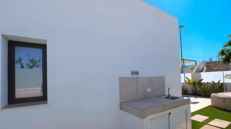 Alicante - Пилар-де-ла-Орадада - 317m2
