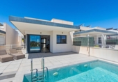 Chalet independiente con terreno en venta en la España, San Miguel de Salinas, ref: TR336055 foto