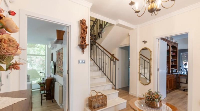 Granada - Albolote - 345m2