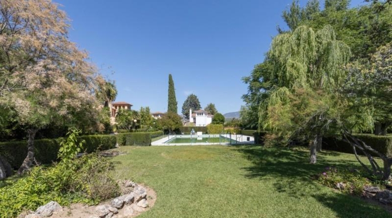 Granada - Albolote - 345m2