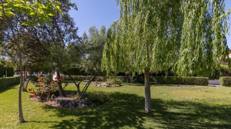 Granada - Albolote - 345m2