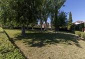 Chalet independiente con terreno en venta en la España, Albolote, ref: TR413416 foto