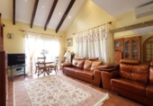 Chalet independiente con terreno en venta en la España, Orihuela, ref: TR334013 foto