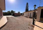 Xalet independent amb terreny en venda a la España, Callosa de Segura, ref.: TR334021 foto