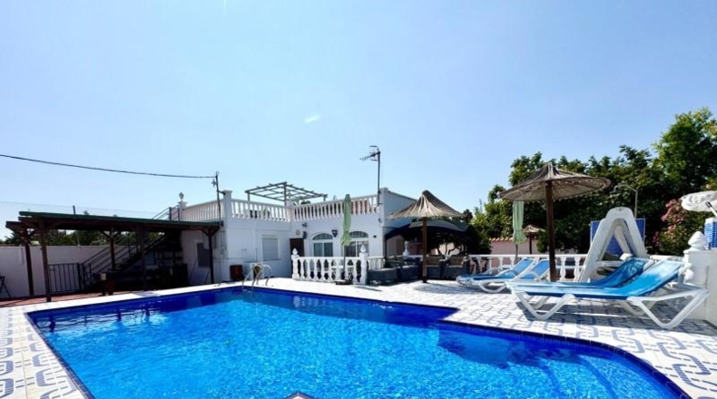 Alicante - Долорес - 1524m2