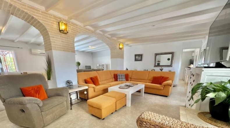 Alicante - Долорес - 1524m2