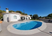 Chalet independiente con terreno en venta en la España, Calpe, ref: TR226277 foto