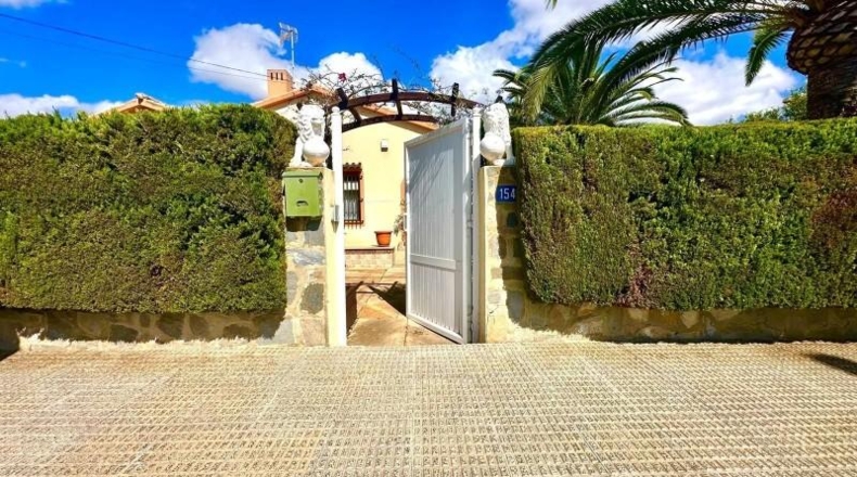 Alicante - Cabo Roig - 764m2