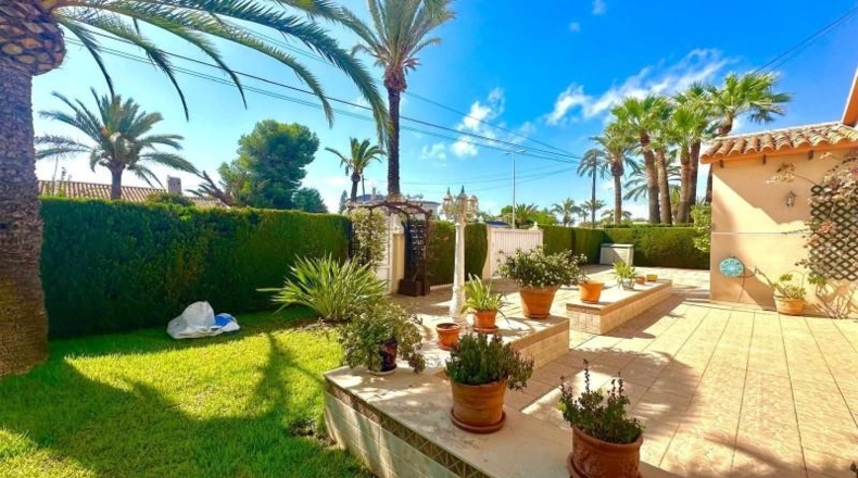 Alicante - Cabo Roig - 764m2