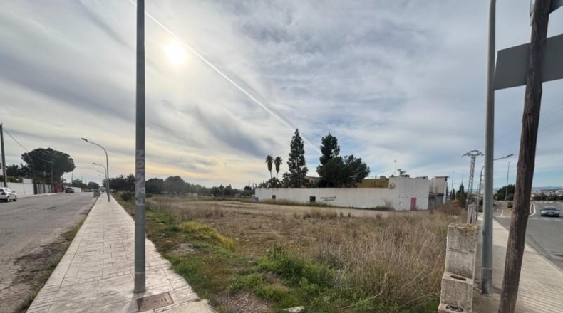 Valencia - Puebla de Vallbona - 6452m2
