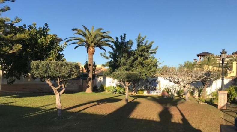 Alicante - Cabo Roig - 1500m2