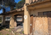 Отдельно стоящий дом с участком на продажу в городе Sant Andreu de Llavaneres Фото
