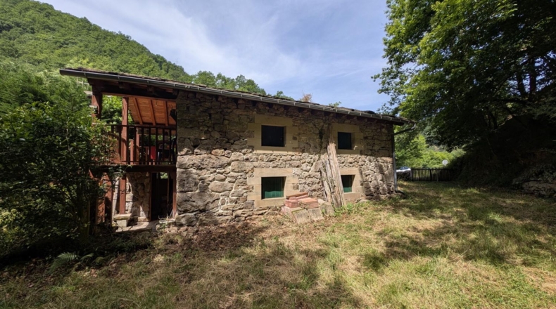 Cantabria - Vega de Pas - 6800m2